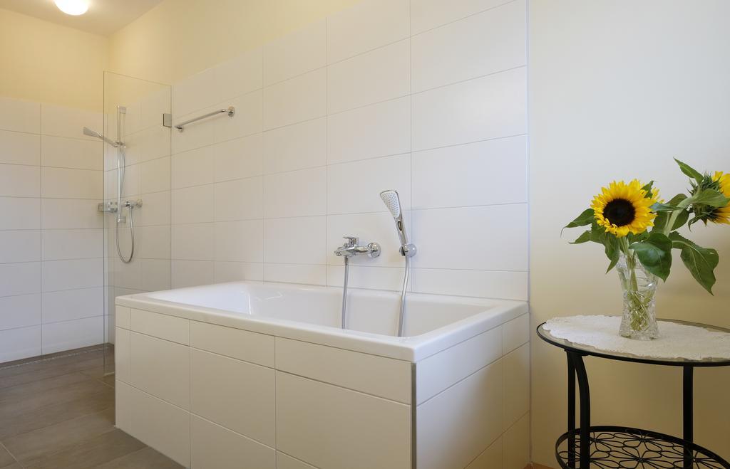 Apartamento Nachtquartier Zur Dankbarkeit Podersdorf am See Exterior foto